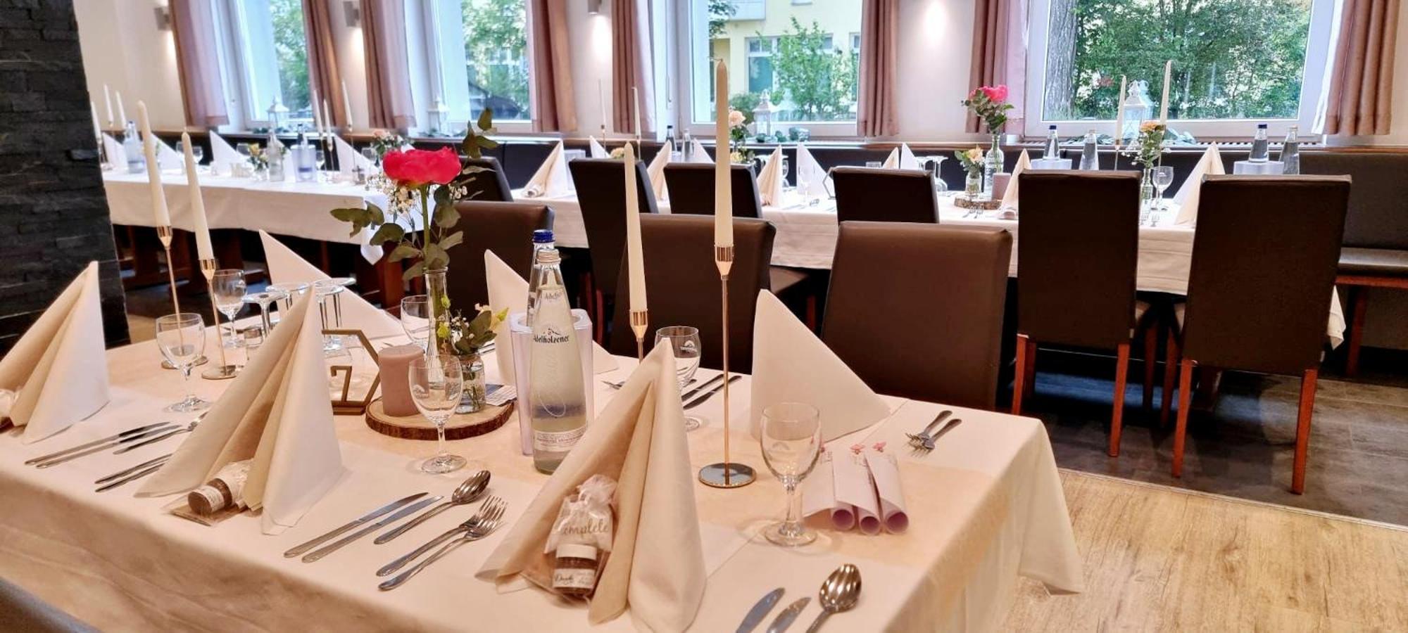 Hotel Krone Königsbrunn Zewnętrze zdjęcie